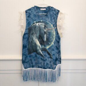 Twize Unicorn Fringe Tee – Tie-Dye Feather Detail Festival Top Size M